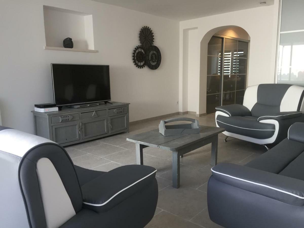 Villa La rose trémière à Rivedoux-Plage Extérieur photo